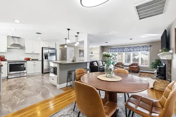 13 Ralph Road, Peabody, MA 01960