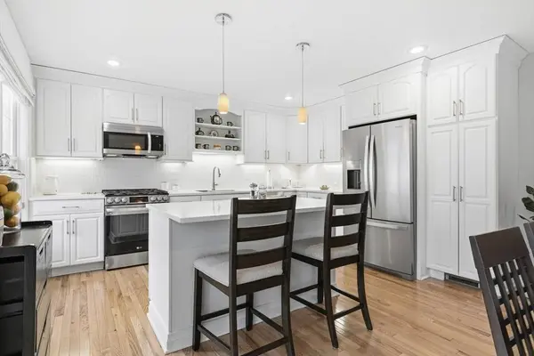 9 Cottage St #9, Woburn, MA 01801
