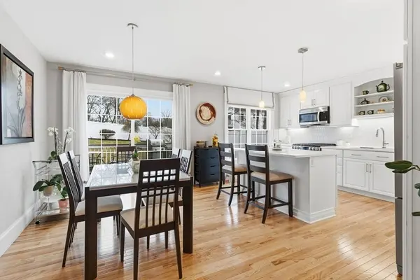 9 Cottage St #9, Woburn, MA 01801