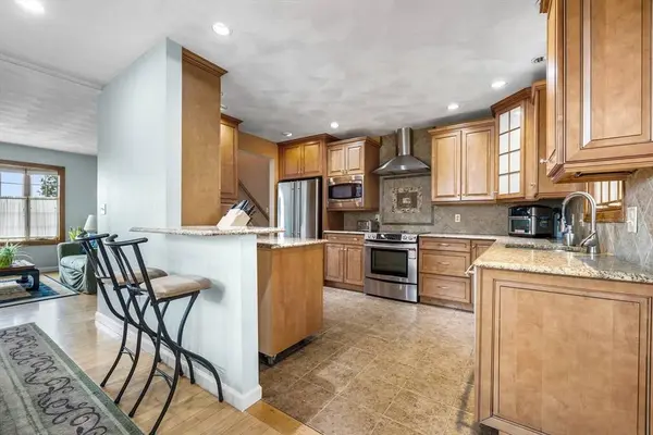 10 Battlemarch Way, Woburn, MA 01801