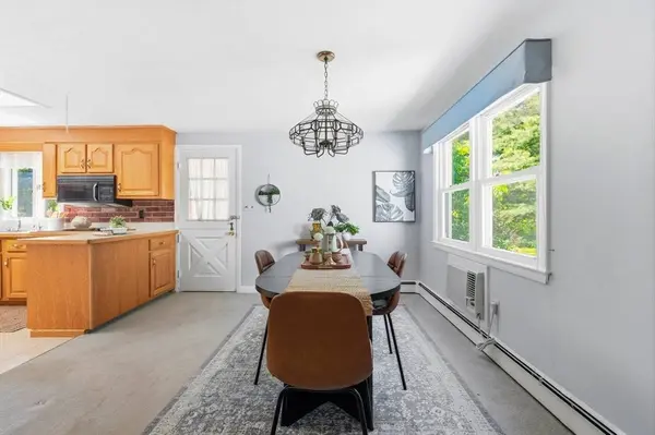 23 Gloria Circle, Burlington, MA 01803