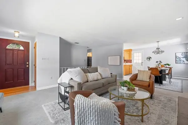 23 Gloria Circle, Burlington, MA 01803
