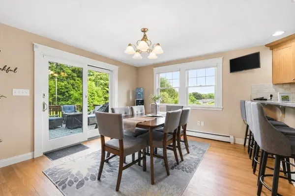 34 Washington Ave, Burlington, MA 01803