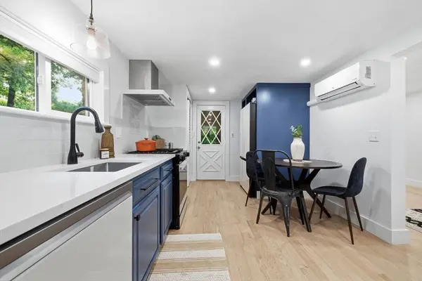 18 Bailey St, Medford, MA 02155