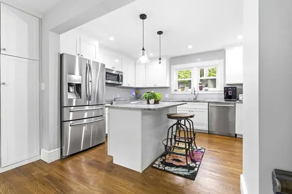 7 Harvard St, Melrose, MA 02176