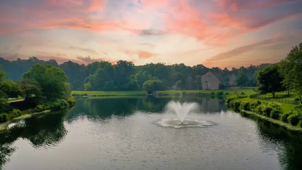 Why Twin Hickory Is One of Glen Allen’s Most Coveted Neighborhoods,Jen Orth