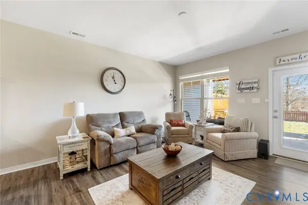 1409 Avondale Woods DR, Richmond, VA 23235