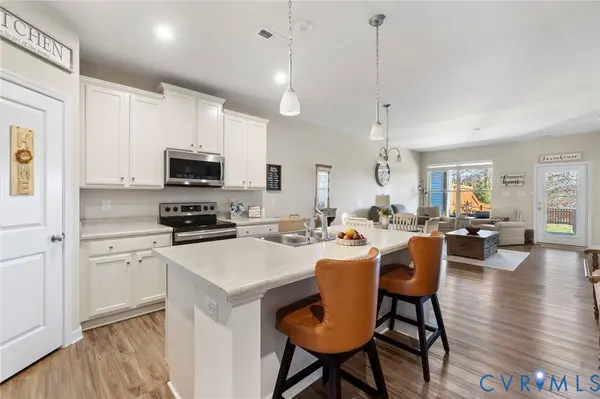 1409 Avondale Woods DR, Richmond, VA 23235