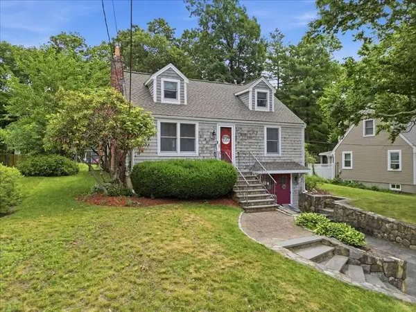 104 Higgins Rd, Framingham, MA 01701
