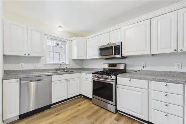 37 Glen Ave #15, Chelmsford, MA 01821