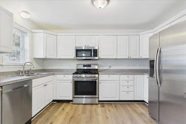 37 Glen Ave #15, Chelmsford, MA 01821