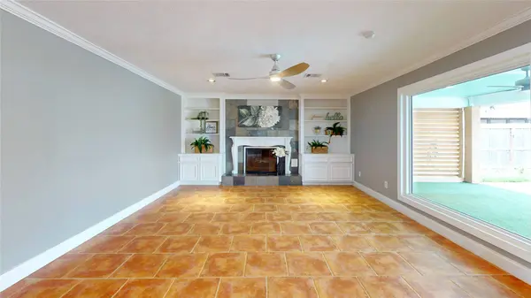 642 N Flamingo DR, Seabrook, TX 77586