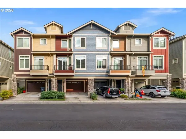 428 NE PATRICIA ANN PL