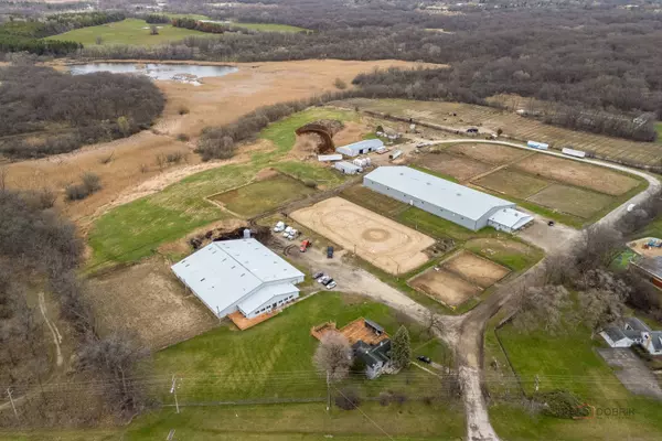 26011 N Rand Road, Wauconda, IL 60084