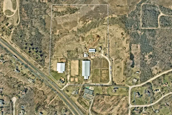 26011 N Rand Road, Wauconda, IL 60084