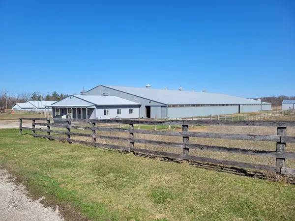 26011 N Rand Road, Wauconda, IL 60084