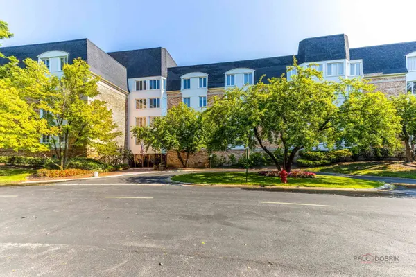 200 Lake Boulevard #457, Buffalo Grove, IL 60089