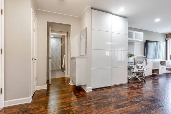 200 Lake Boulevard #457, Buffalo Grove, IL 60089