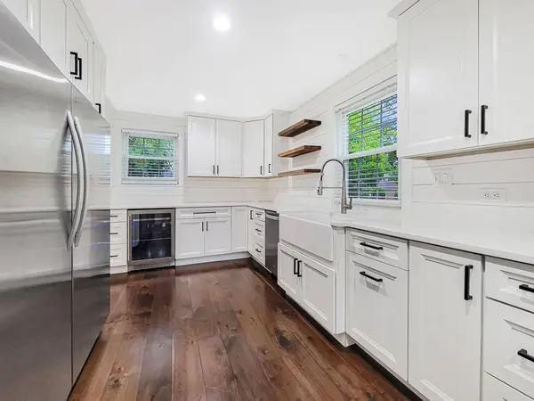 401 S 4th Avenue, Libertyville, IL 60048