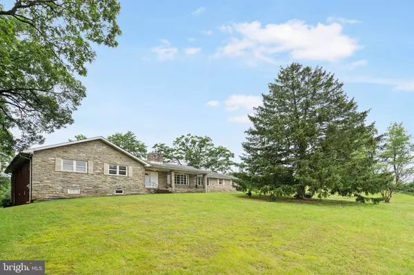 5245 KING AVE, Rosedale, MD 21237