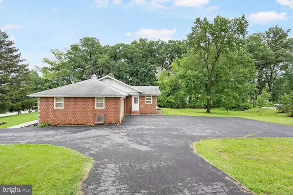 5245 KING AVE, Rosedale, MD 21237