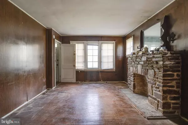 4209 CHATHAM RD, Baltimore, MD 21207