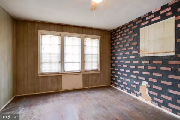 4209 CHATHAM RD, Baltimore, MD 21207