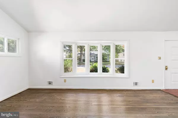 8 WAINWRIGHT DR, Annapolis, MD 21401