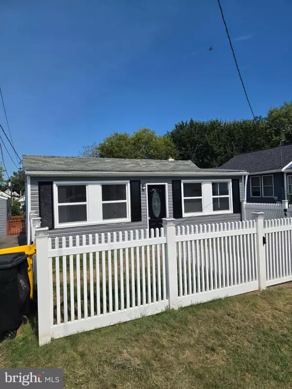 7911 SEA BREEZE DR, Baltimore, MD 21226