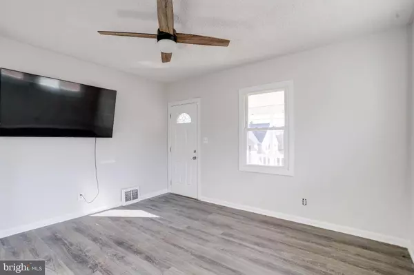 4110 HILLCREST AVE, Baltimore, MD 21225