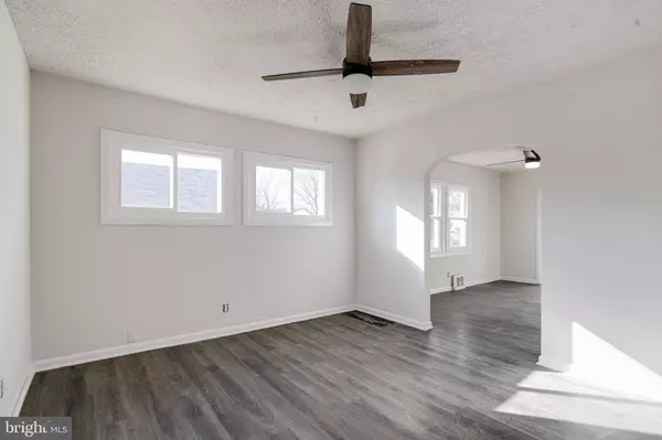 4110 HILLCREST AVE, Baltimore, MD 21225