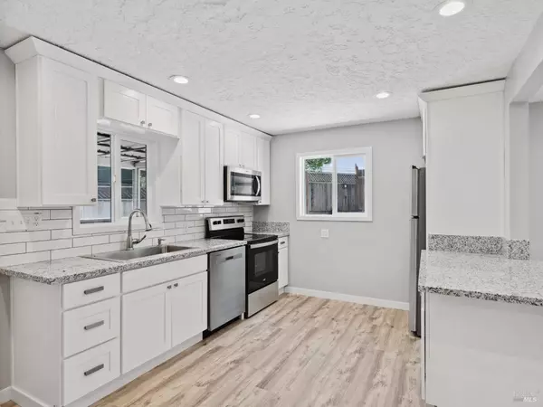 12432 Laurel WAY #12442, Clearlake Oaks, CA 95423