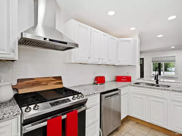 1901 Road B, Redwood Valley, CA 95470