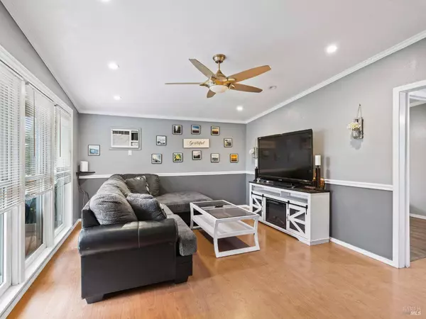 247 Garrett DR, Ukiah, CA 95482