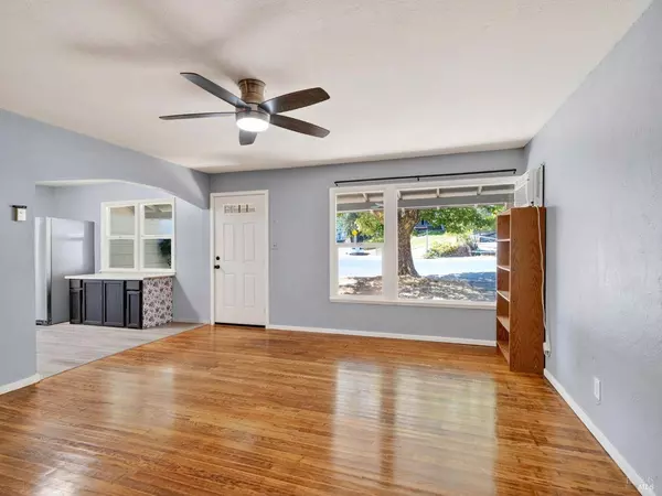 693 Mendocino DR, Ukiah, CA 95482