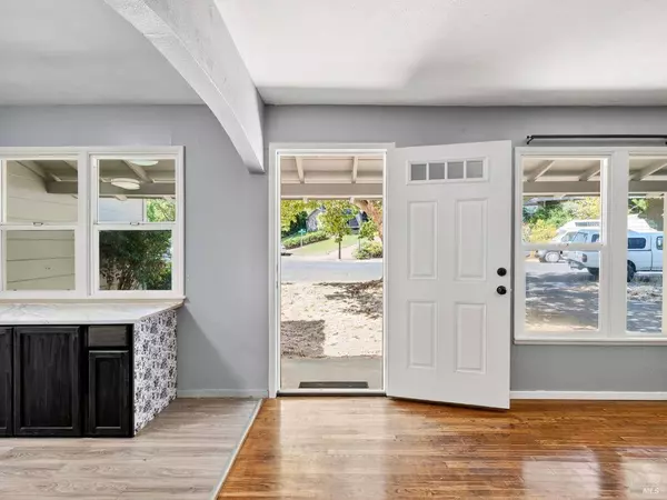 693 Mendocino DR, Ukiah, CA 95482