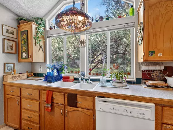 4750 Highway 175, Hopland, CA 95449