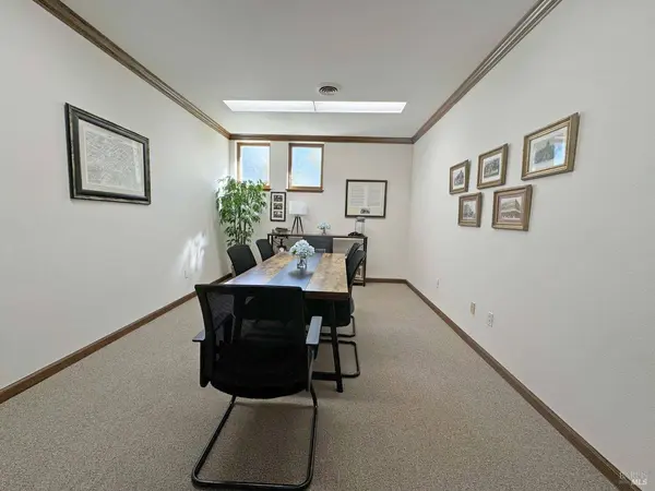 320 S State ST, Ukiah, CA 95482