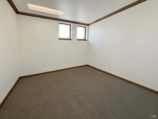 320 S State ST, Ukiah, CA 95482