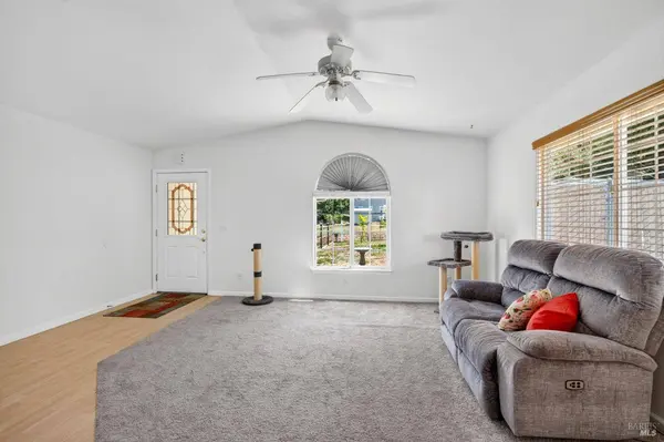 1567 Casteel DR, Willits, CA 95490