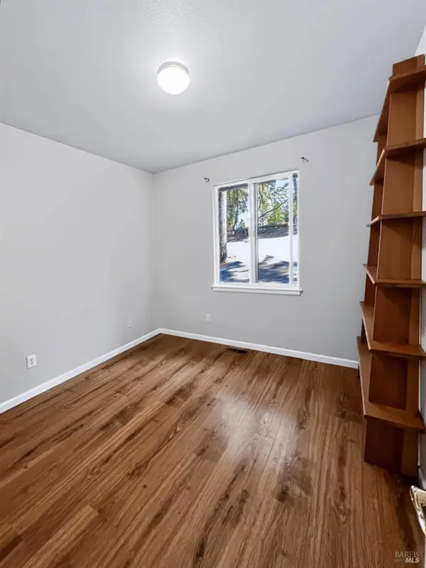 1290 Tuck RD, Willits, CA 95490