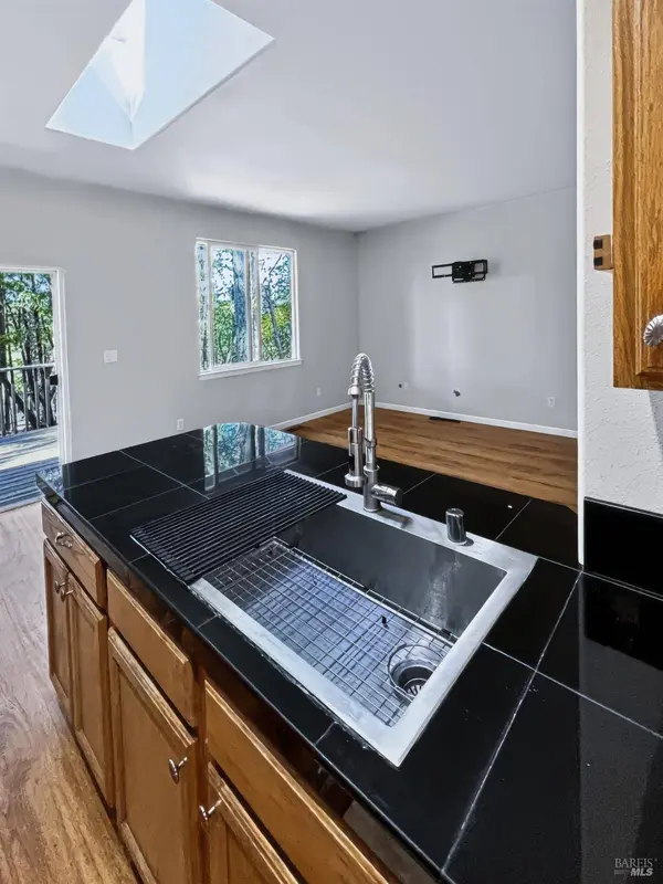 1290 Tuck RD, Willits, CA 95490
