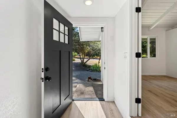 16901 Boice LN, Fort Bragg, CA 95437