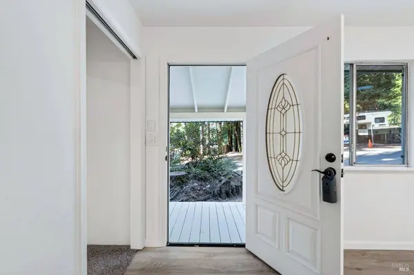 27171 Bear DR, Willits, CA 95490