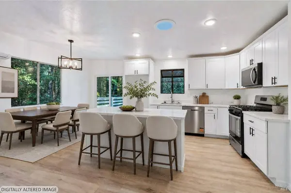 27171 Bear DR, Willits, CA 95490