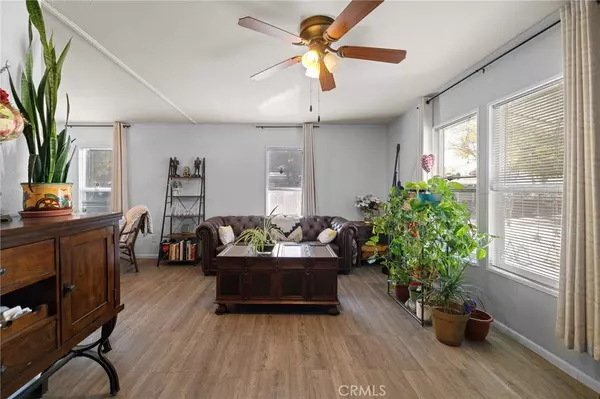 3524 E Avenue R #121, Palmdale, CA 93550