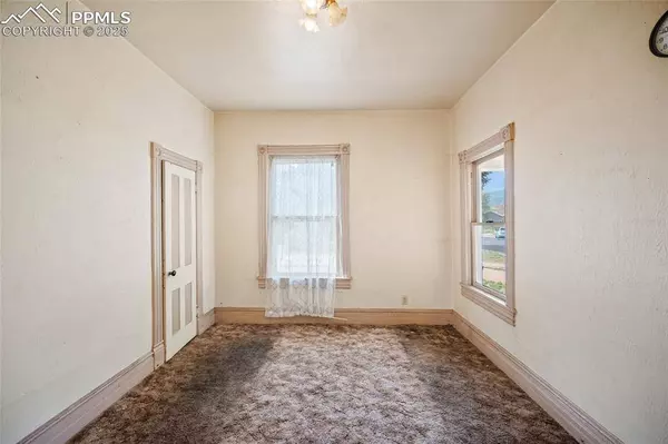 117 S Limit ST, Colorado Springs, CO 80905