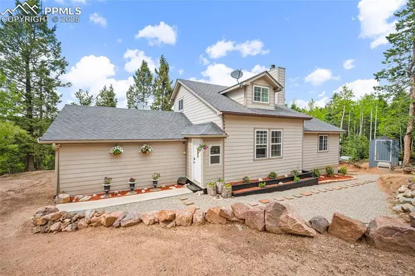 127 Badger Lake CIR, Divide, CO 80814