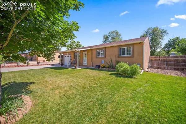 4115 Shelley AVE, Colorado Springs, CO 80910