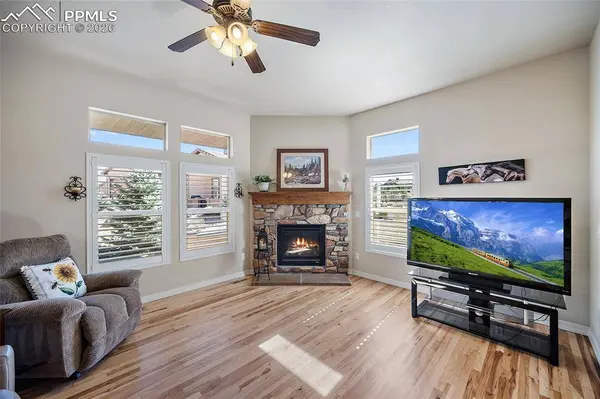 13105 Cake Bread HTS, Colorado Springs, CO 80921